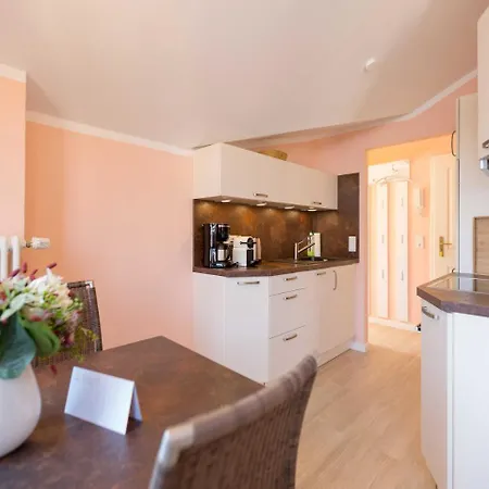 Damaris - 9 * Neuhof (Heringsdorf)